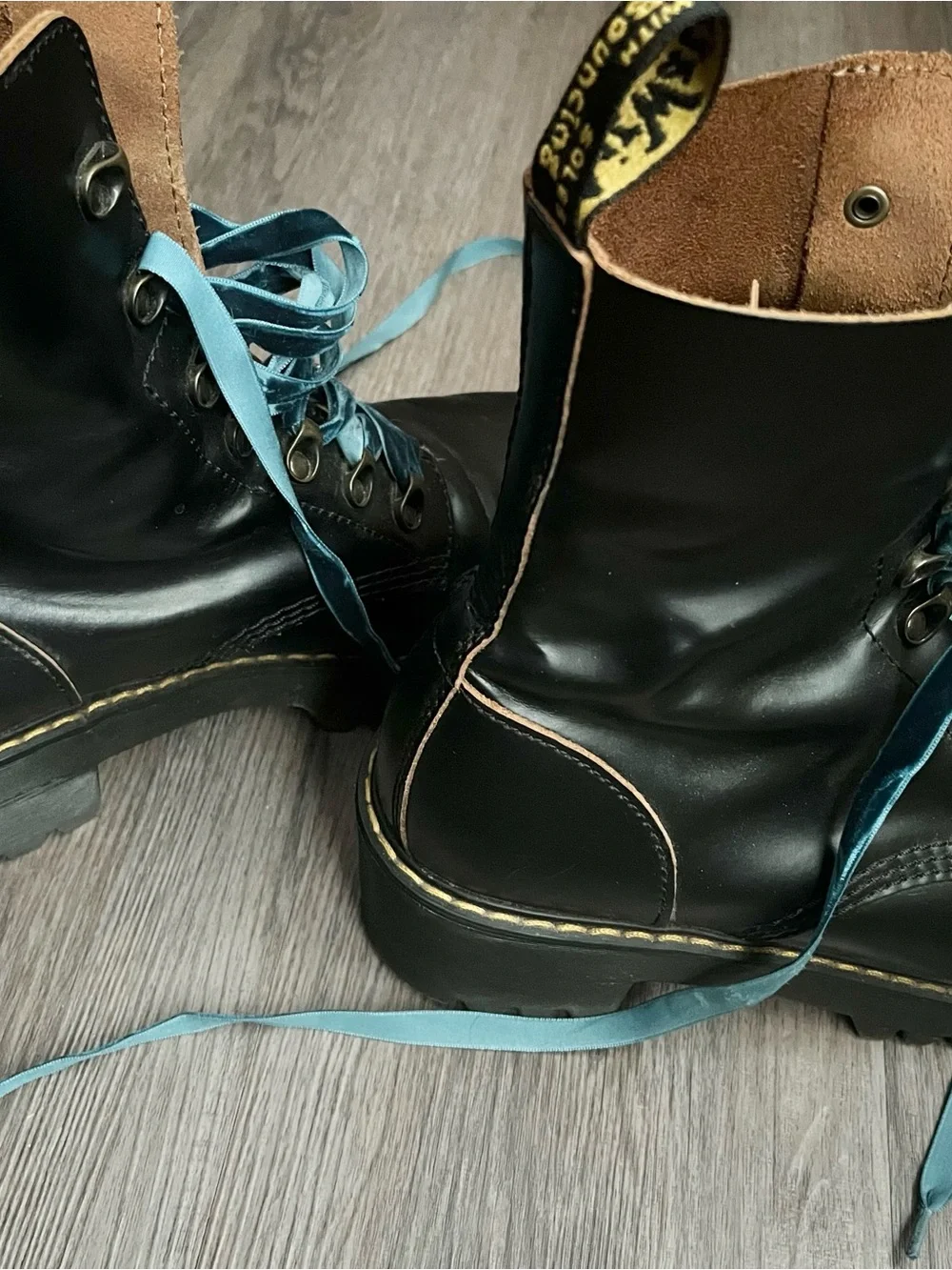 Dr. Martens Black Leather Combat Boots with Teal Laces - Picture 3 of 9